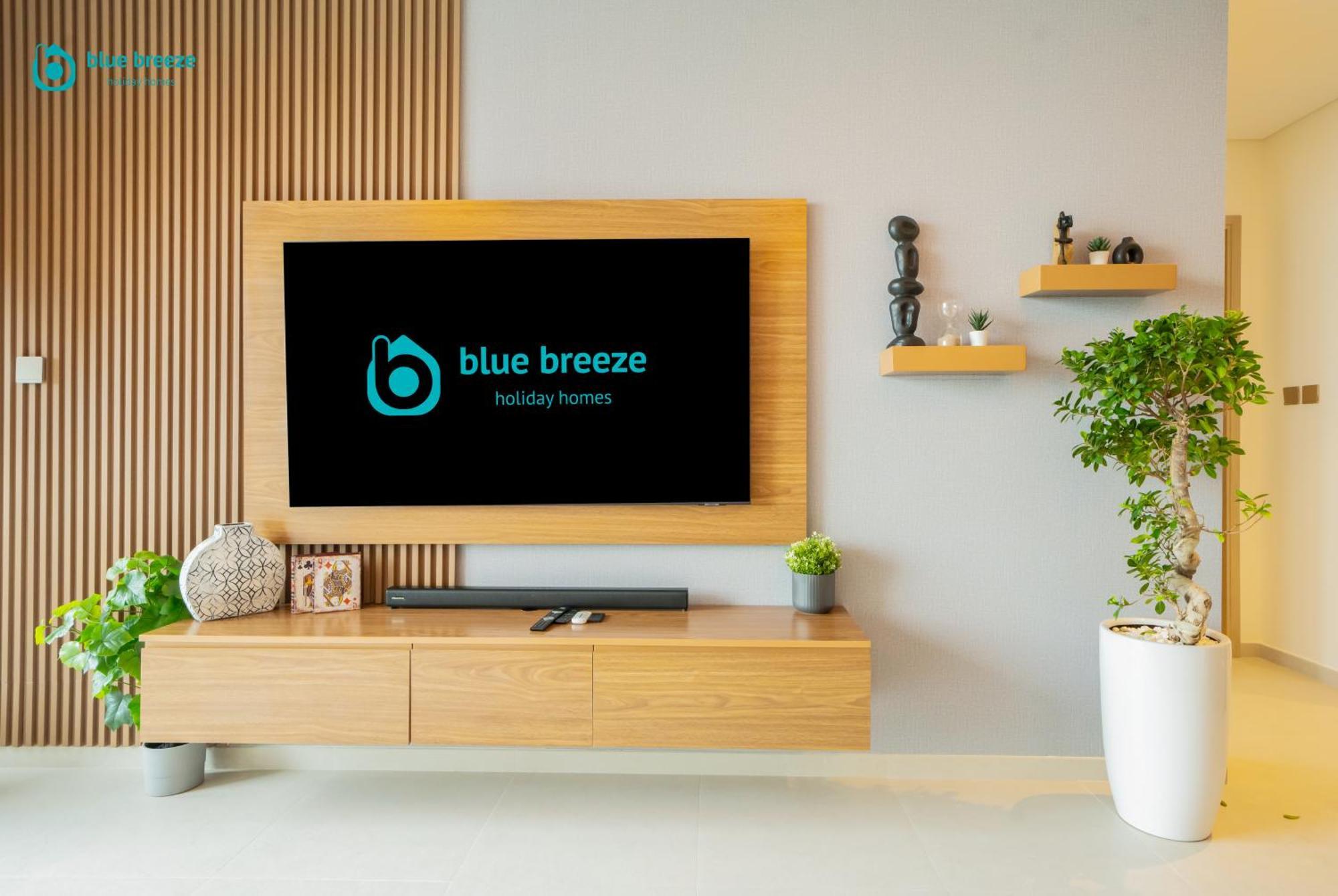 Blue Breeze - Luxury In Downtown Apartment *